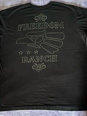Men's Black Short Sleeve Graphic Tee